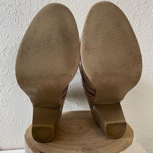 JustFab Zip Up Ankle Booties Size 10 EUC - Picture 7 of 9